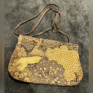 Vintage embroidered bag